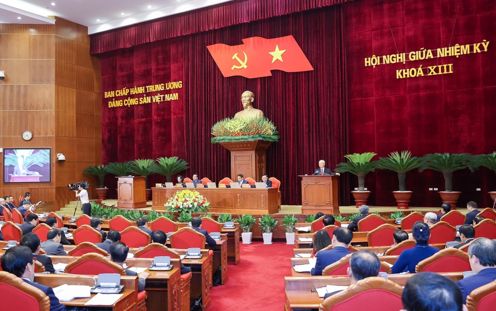 Trung ương lấy phiếu tín nhiệm với các Ủy viên Bộ Chính trị, Ban Bí thư - 2 Trung ương lấy phiếu tín nhiệm với các Ủy viên Bộ Chính trị, Ban Bí thư - 2