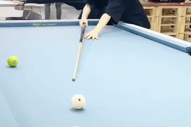 Clip TikTok đạt hơn 66 triệu lượt xem của "thánh nữ bi-a" Gấm Kami