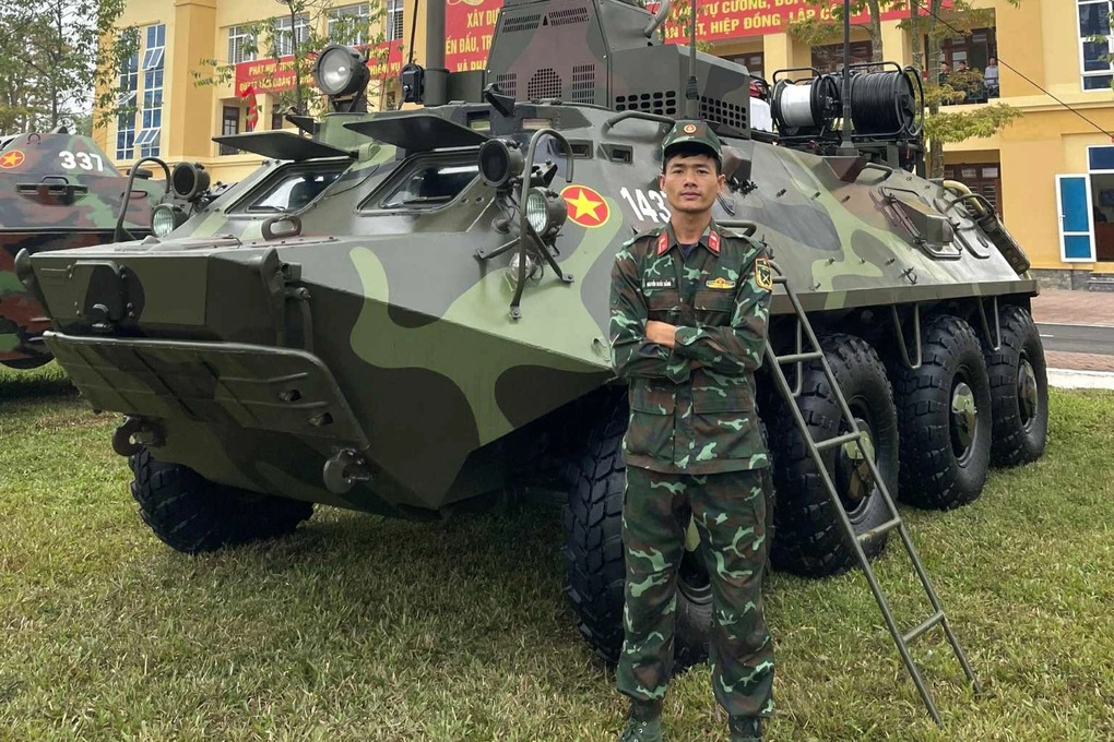 Anh em ruột ở Nghệ An cùng góp mặt trong đội hình diễu binh A80 - 3 Anh em ruột ở Nghệ An cùng góp mặt trong đội hình diễu binh A80 - 3