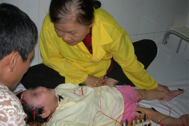 Tăng động ở trẻ, tội của người lớn?