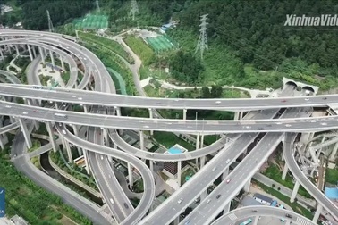 “Ma trận” nút giao thông như lạc vào mê cung