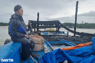 Vợ chồng ngư dân gục ngã bên đôi tàu cháy rụi