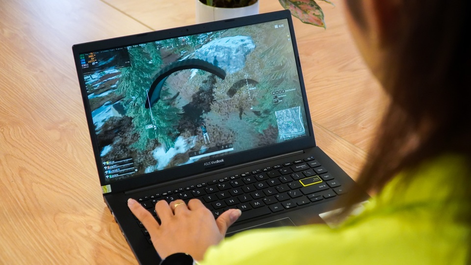 Laptop văn phòng có thể chơi được PUBG, GTA V? - 11 Laptop văn phòng có thể chơi được PUBG, GTA V? - 11