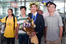 Chàng trai giành cú đúp Huy chương Vàng Vật lý: “Em học 15 tiếng mỗi ngày”