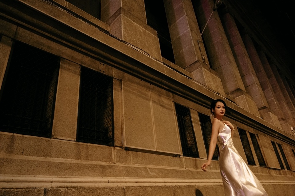 Ông xã Trương Tri Trúc Diễm không khó chịu khi vợ diện trang phục gợi cảm - 8 Ông xã Trương Tri Trúc Diễm không khó chịu khi vợ diện trang phục gợi cảm - 8