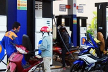 Kìm tăng giá xăng dầu vì doanh nghiệp lãi “khủng”?