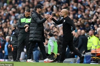 HLV Pep Guardiola thán phục đồng nghiệp Klopp sau màn rượt đuổi tỷ số