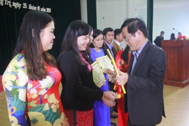 “Tập trung rà soát lại đội ngũ giáo viên, nâng cao chất lượng giáo dục”