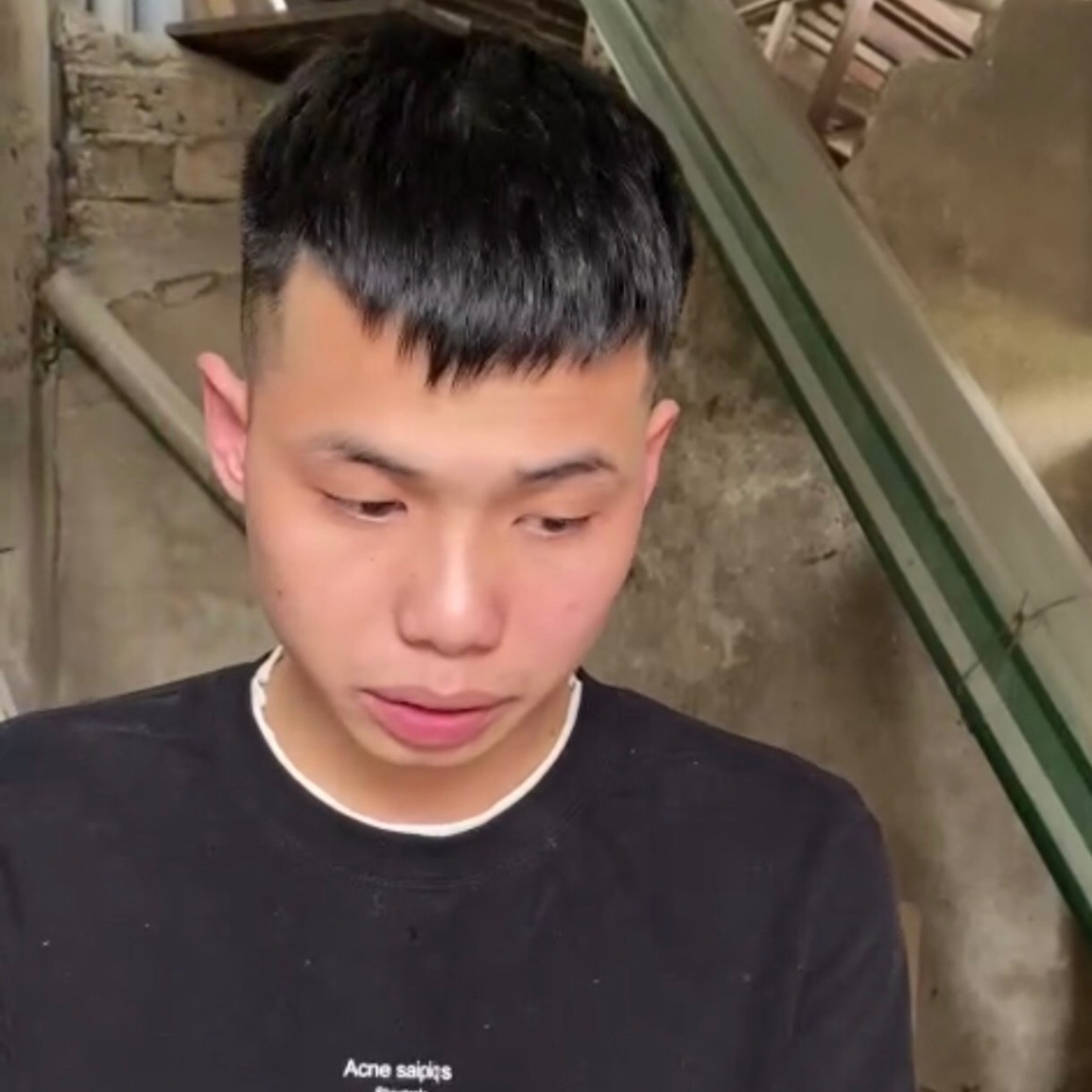 Bắt sinh viên mua ma túy về phòng trọ sử dụng - 1 Bắt sinh viên mua ma túy về phòng trọ sử dụng - 1