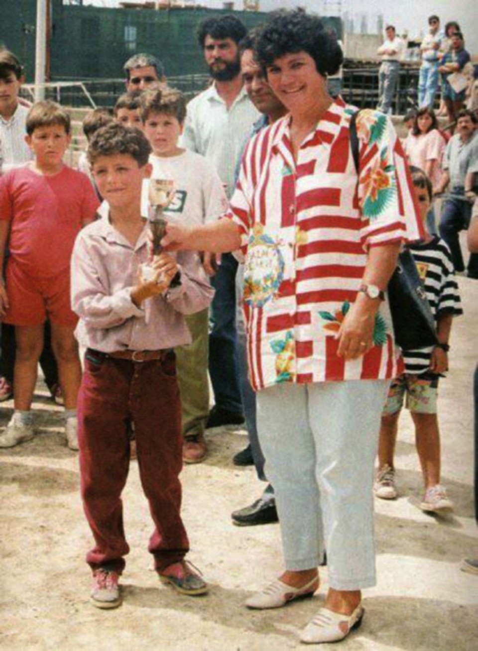 Bỏ cả tập luyện, C.Ronaldo vội vã về quê chăm mẹ đột quỵ - 3