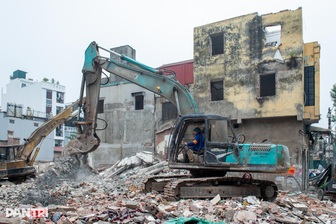 Tất bật công tác giải phóng mặt bằng tuyến đường "đắt nhất hành tinh"