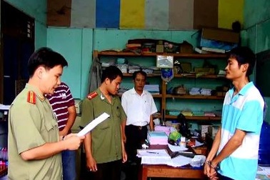 Truy tố 12 bị can trong vụ làm giả văn bằng, chứng chỉ