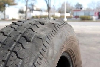Trung tâm dịch vụ lốp Bridgestone chỉ ra những sai lầm rút ngắn tuổi thọ lốp