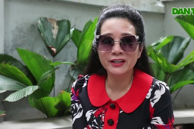 Thanh Thanh Hiền tiết lộ có nhiều người theo đuổi ở tuổi 50