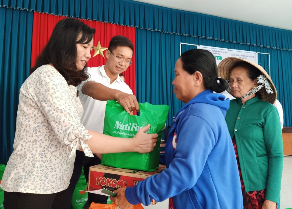 Chủ tịch Bạc Liêu: Đảm bảo mọi người, mọi nhà đều có điều kiện đón Tết - 1 Chủ tịch Bạc Liêu: Đảm bảo mọi người, mọi nhà đều có điều kiện đón Tết - 1
