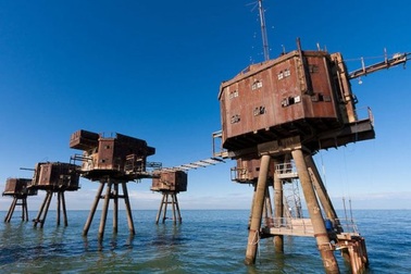 Những tòa nhà bỏ hoang nổi tiếng và câu chuyện lịch sử thú vị