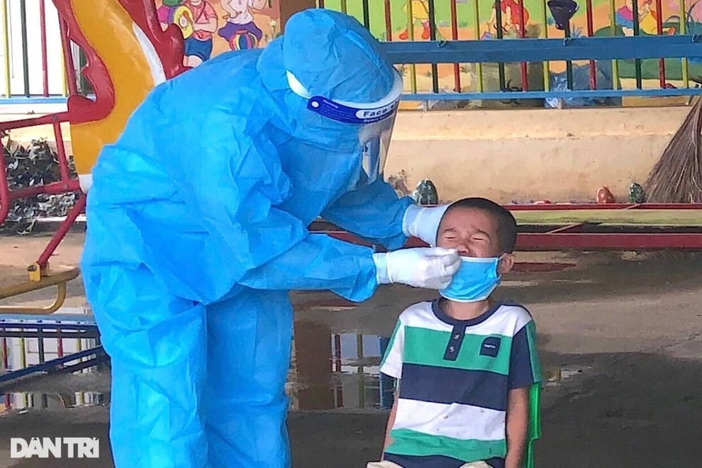 Hai cô giáo vùng cao tình nguyện đi cách ly tập trung cùng học sinh - 2 Hai cô giáo vùng cao tình nguyện đi cách ly tập trung cùng học sinh - 2