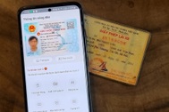 Người dân "phản ánh gay gắt" việc khó tích hợp bằng lái xe vào VNeID