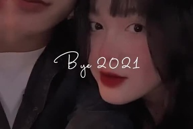 Những nụ hôn ngọt ngào của Nhâm Mạnh Dũng và bạn gái xinh đẹp