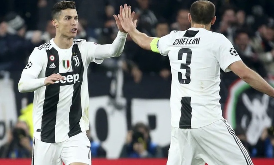 C.Ronaldo chấp nhận giảm lương giữa dịch Covid-19 - 1 C.Ronaldo chấp nhận giảm lương giữa dịch Covid-19 - 1