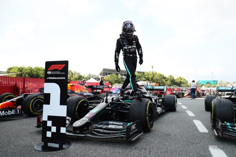 Spanish GP 2020: Thắng áp đảo, Hamilton làm được điều chưa từng có tại F1 - 10 Spanish GP 2020: Thắng áp đảo, Hamilton làm được điều chưa từng có tại F1 - 10