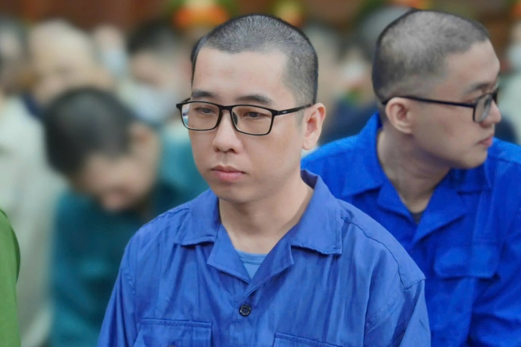 Anh em điều hành đường dây đánh bạc 4 tỷ USD xin giảm án - 1 Anh em điều hành đường dây đánh bạc 4 tỷ USD xin giảm án - 1