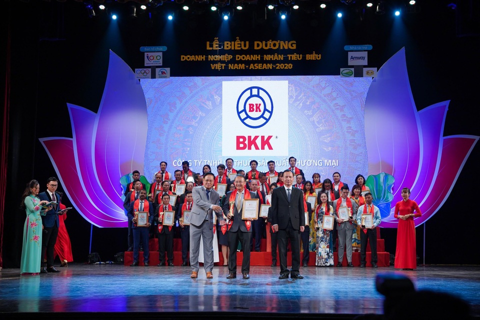 Phễu thoát sàn Bạch Kim BKK: “Doanh nghiệp tiêu biểu Việt Nam - ASEAN 2020” - 1