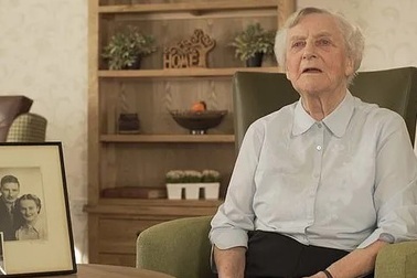 Nghe các cụ bà đúc kết về bí mật của cuộc sống hạnh phúc