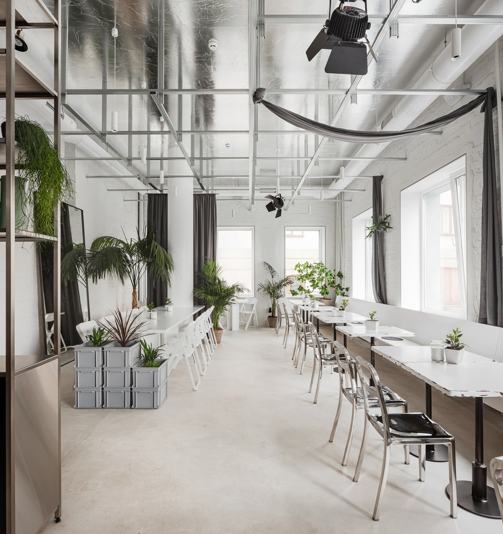 Quán cà phê xanh mát, đẹp như studio thu nhỏ, khách thoải mái chụp check-in - 6 Quán cà phê xanh mát, đẹp như studio thu nhỏ, khách thoải mái chụp check-in - 6