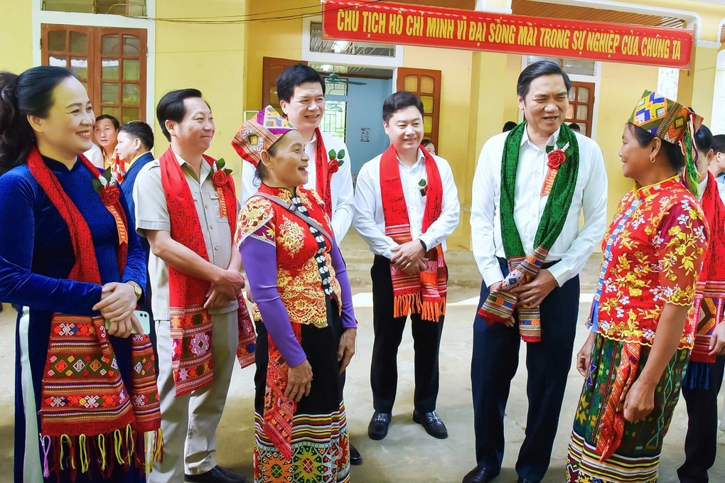 Vui hội Đại đoàn kết nơi biên giới - 1