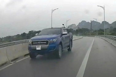 Đi ngược chiều trên cao tốc, nam tài xế bị phạt 19 triệu đồng