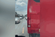 Đoàn xe dài gần 1 km nhường đường xe cấp cứu ở An Giang gây "sốt"