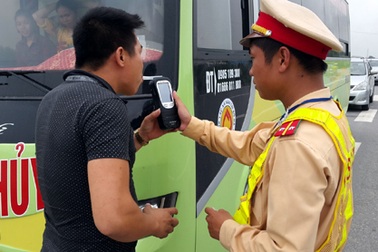 Bộ Tư pháp "bối rối" xử phạt đối tượng chiếm đoạt phương tiện