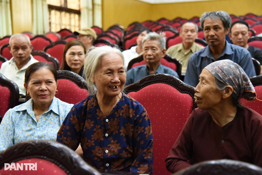 Báo Dân trí tặng 50 suất quà đến các gia đình chính sách tại Thái Bình - 1