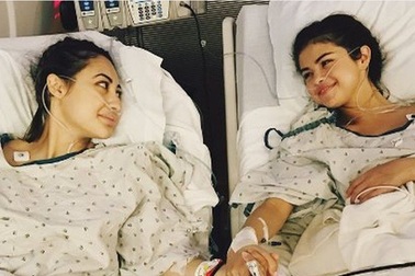 Selena Gomez gây sốc khi tiết lộ phải ghép thận