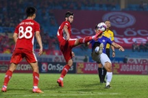 CLB Hà Nội 0-1 CLB Viettel: Trọng Hoàng ghi bàn, Quang Hải kém duyên