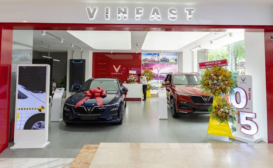 VinFast đồng loạt khai trương 27 showroom mới trên toàn quốc - 1 VinFast đồng loạt khai trương 27 showroom mới trên toàn quốc - 1