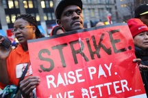 Nghiên cứu mới: Tăng lương tối thiểu 1 USD cứu được hàng nghìn người tự tử