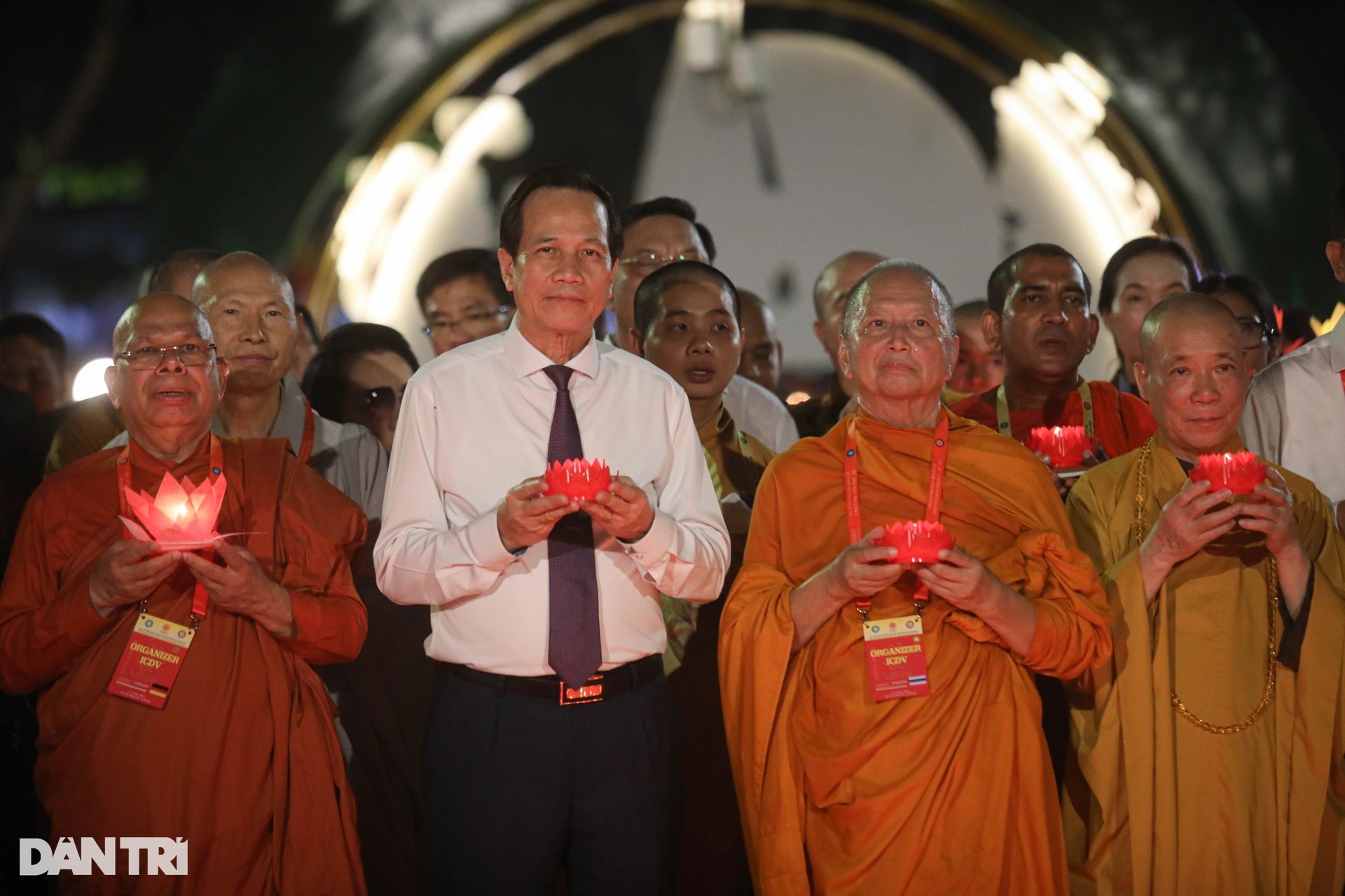 Dư âm Vesak 2025: Niềm vui chiêm bái xá lợi và ước vọng hòa bình