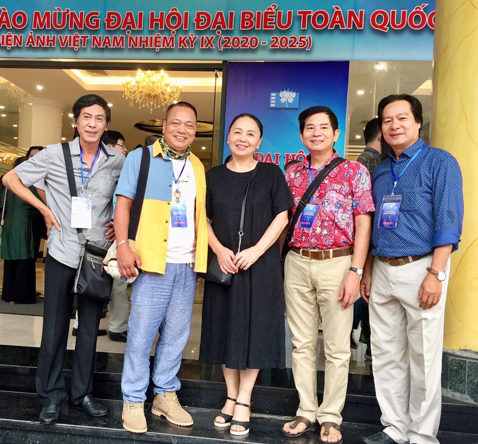 NSƯT Đỗ Thanh Hải, Quyền Linh trúng cử Ban Chấp hành Hội Điện ảnh khoá IX - 9 NSƯT Đỗ Thanh Hải, Quyền Linh trúng cử Ban Chấp hành Hội Điện ảnh khoá IX - 9