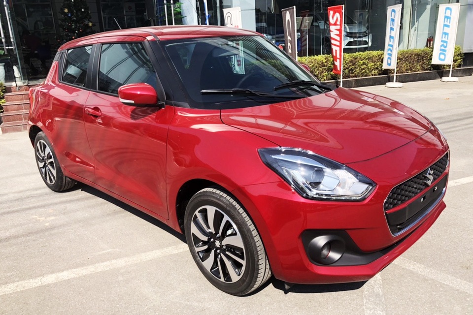 Top 10 ô tô bán chậm nhất tháng 2: Xe sang đứng đầu bảng - 7 Top 10 ô tô bán chậm nhất tháng 2: Xe sang đứng đầu bảng - 7