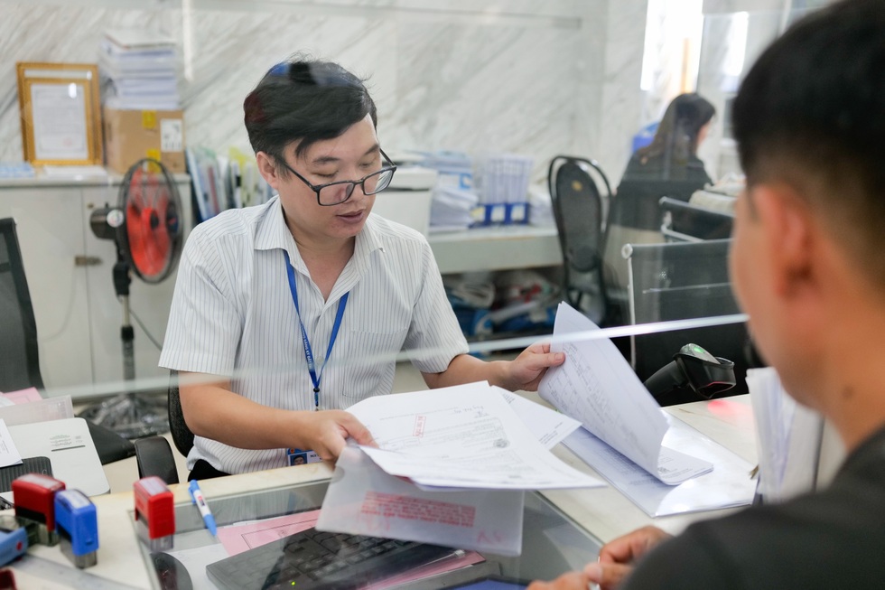 Những ngày đầu “chạy thử chính quyền 2 cấp, người dân mong mỏi điều gì? - 8 Những ngày đầu “chạy thử chính quyền 2 cấp, người dân mong mỏi điều gì? - 8