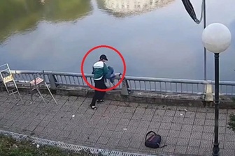 Vụ nam sinh hành hung rồi hất bạn xuống hồ nước: Hiệu trưởng nói gì?