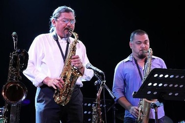 “Huyền thoại nhạc Jazz” Quyền Văn Minh khiến Quyền Linh ngưỡng mộ