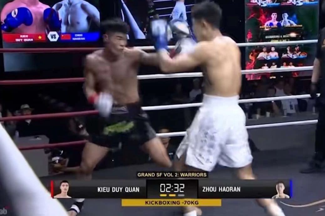 Undefeated Vietnamese boxer excellently defeated strong opponent from China - 1 Võ sĩ bất bại Việt Nam xuất sắc hạ gục đối thủ mạnh từ Trung Quốc - 1