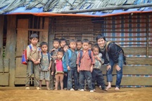 Chàng trai Hà Nội nhặt ve chai, “mang cơm” về bản cho 12.000 học sinh thiểu số