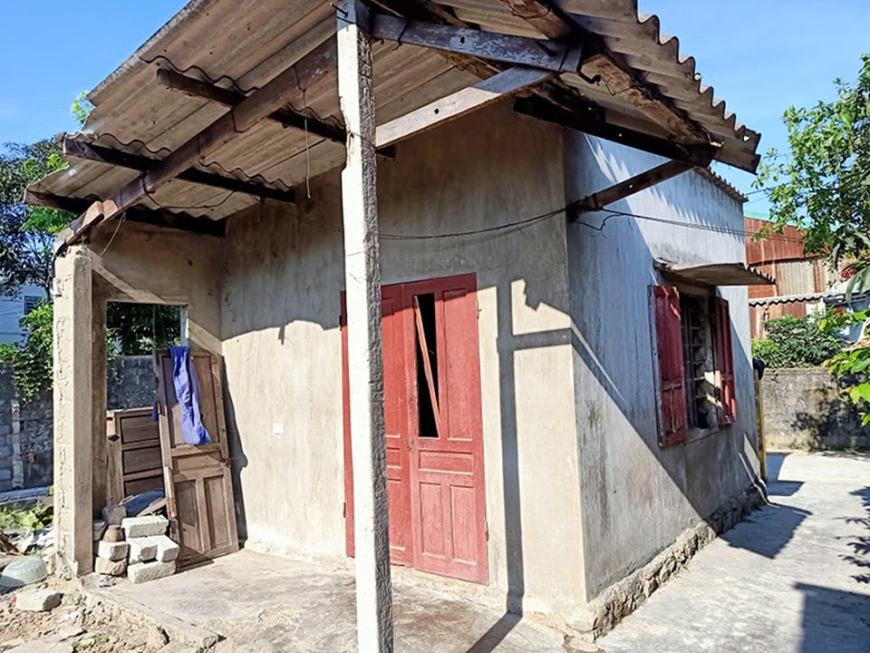 Cám cảnh thầy giáo yêu nghề qua đời để lại gia đình vô cùng khốn khó - 4 Cám cảnh thầy giáo yêu nghề qua đời để lại gia đình vô cùng khốn khó - 4
