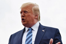 Ông Trump nói Trung Quốc đưa quân đội tới sát Hong Kong