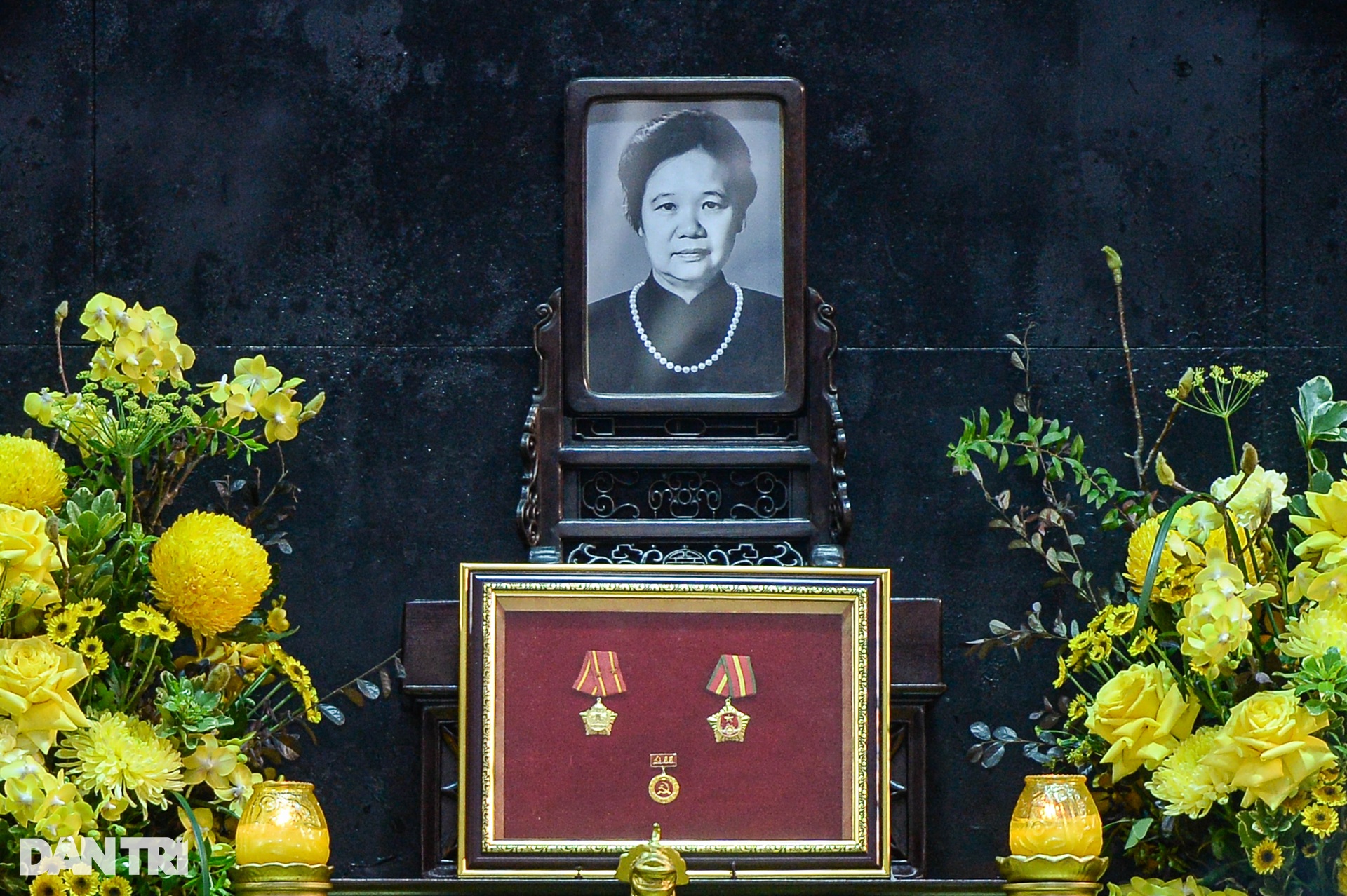 Lễ tang Phó Giáo sư Đặng Bích Hà - Phu nhân Đại tướng Võ Nguyên Giáp - 15 Lễ tang Phó Giáo sư Đặng Bích Hà - Phu nhân Đại tướng Võ Nguyên Giáp - 15