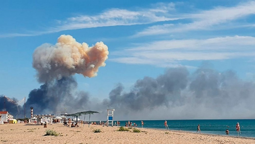 Chuyên gia đặt nghi vấn về những vụ nổ bí ẩn ở Crimea - 1 Chuyên gia đặt nghi vấn về những vụ nổ bí ẩn ở Crimea - 1